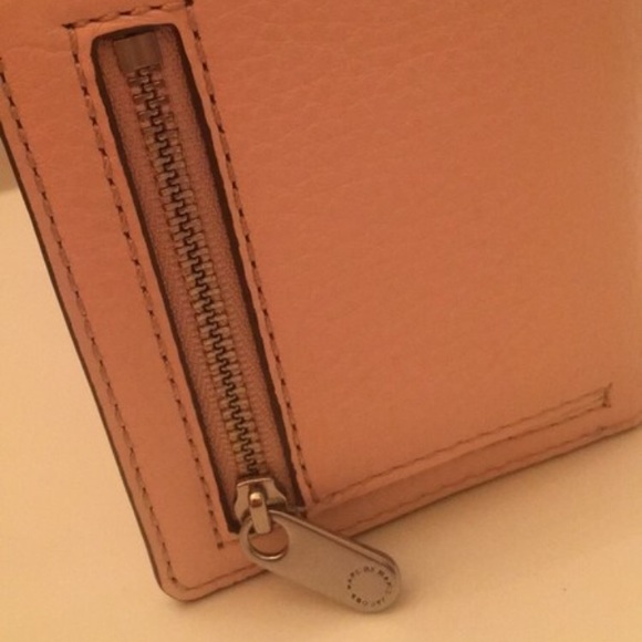 Marc Jacobs Wallet - Picture 3 of 6